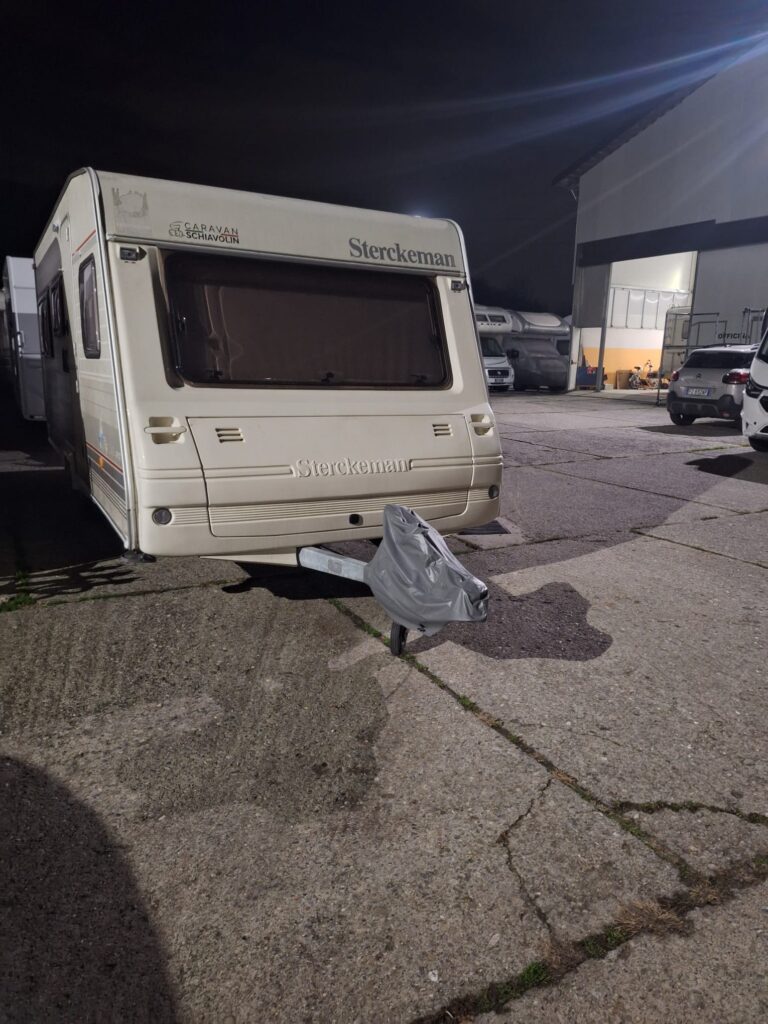 Caravan Sterckeman 6,64m - 5 posti